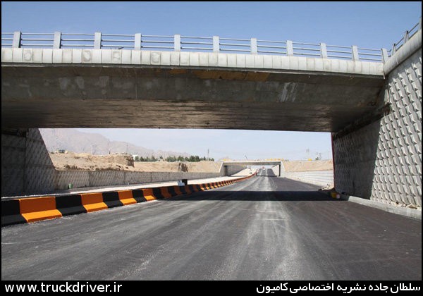 زیرگذر مهریز جاده تهران بندرعباس یزد کرمان