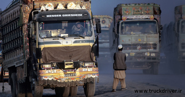 حضور گسترده کامیون بنز در افغانستان
