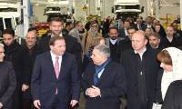 بازدید نخست وزیر سوئد از خط تولید اسکانیا ماموت در ایران قزوین